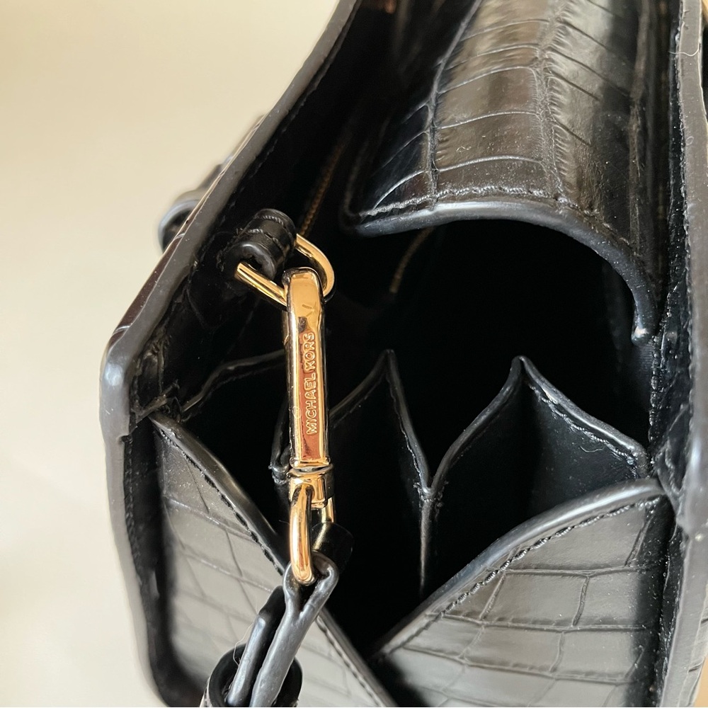 Michael Kors Zoe Crocodile Embossed Leather Satchel Bag Gold Hardware - Picture 6 of 11